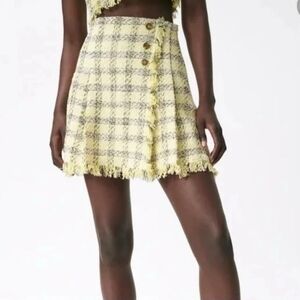 Zara Tweed Plaid Mini Skirt Preppy Schoolgirl Yellow Black Fringe Hem Short XS